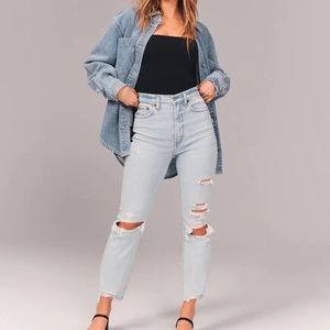Abercrombie Curve Love Ultra High Rise Ankle Straight Jeans